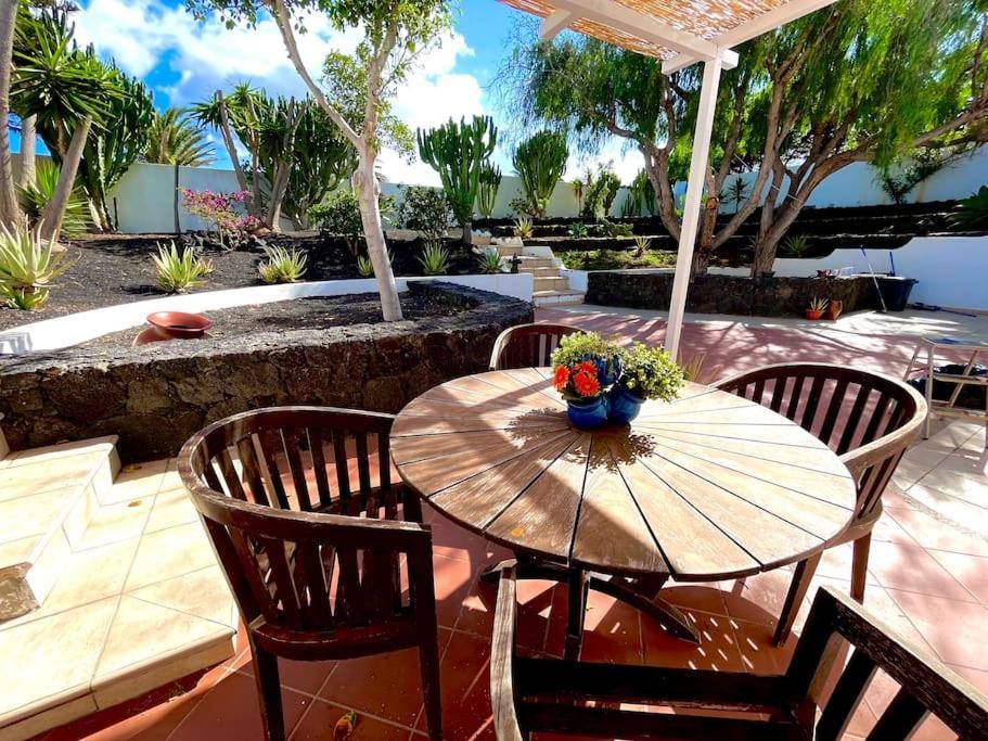 Casa Chili Apartment Costa Teguise Exterior photo
